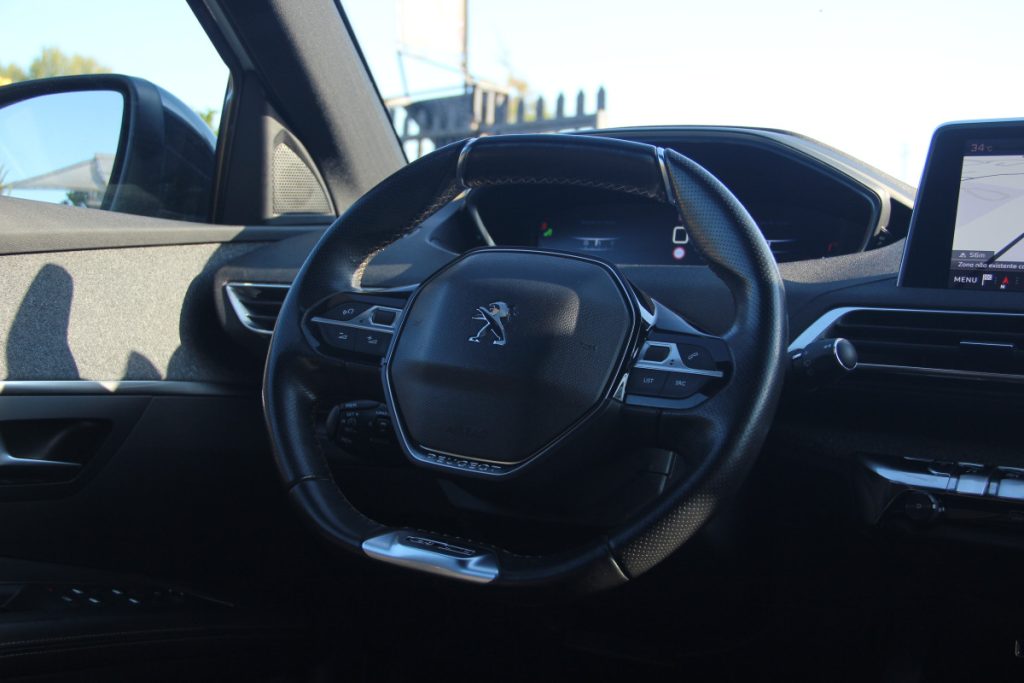 Peugeot 3008 1.2 PureTech/130cv/ GT LINE – foto 11