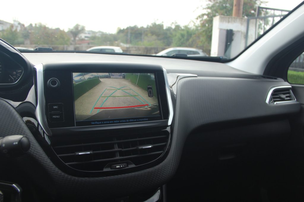 Peugeot 2008 1.2 PureTech /130cv/ ALLURE – foto 13
