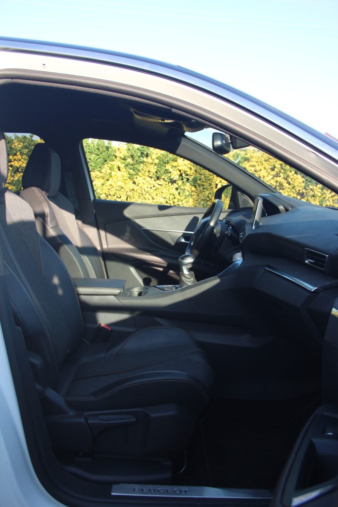 Peugeot 3008 1.2 PureTech/130cv/ GT LINE – foto 6