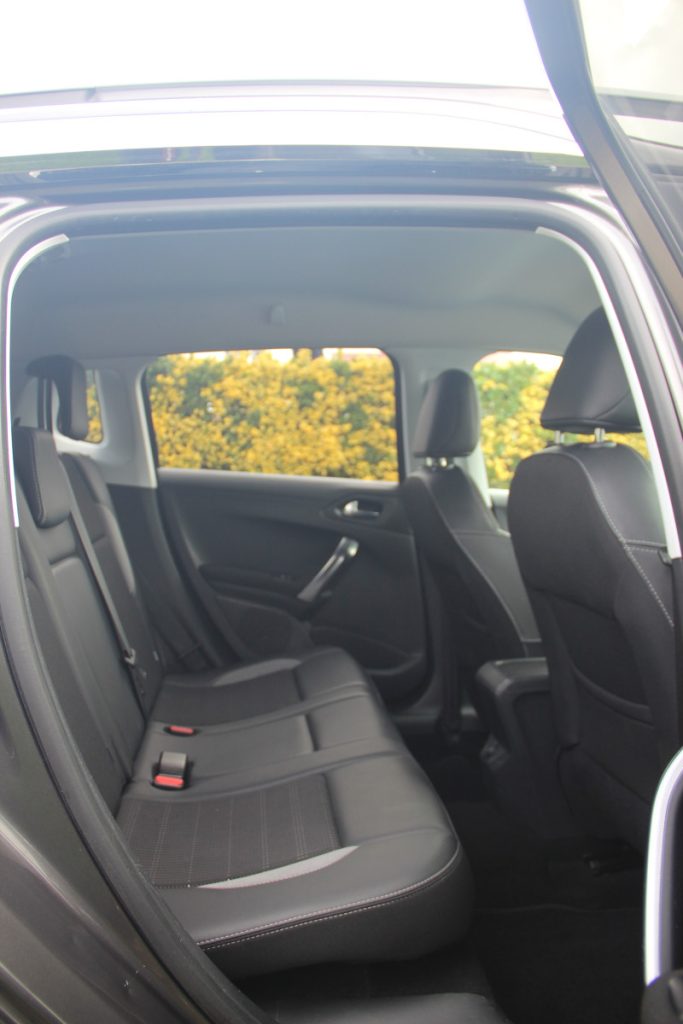 Peugeot 2008 1.2 PureTech /130cv/ ALLURE – foto 8