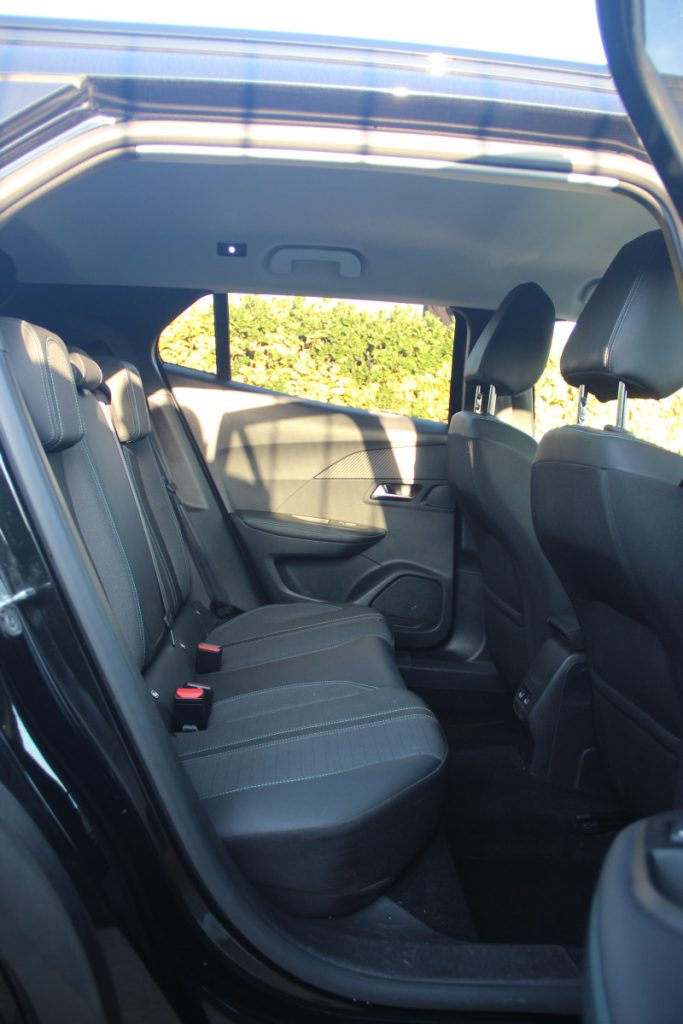 Peugeot 2008 1.2 PureTech/ALLURE/ – foto 8