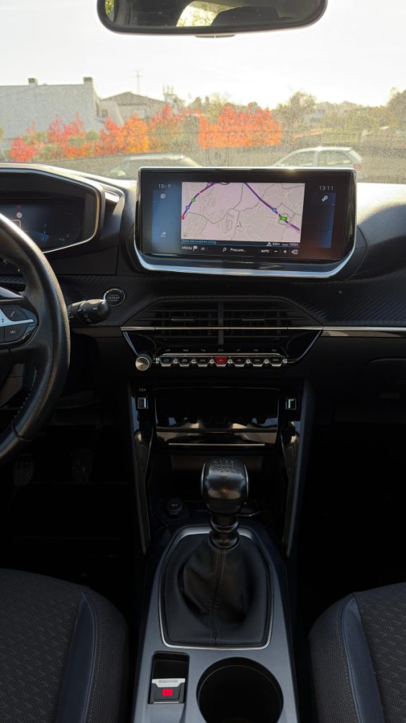 Peugeot 2008 1.2 PureTech / ALLURE – foto 10