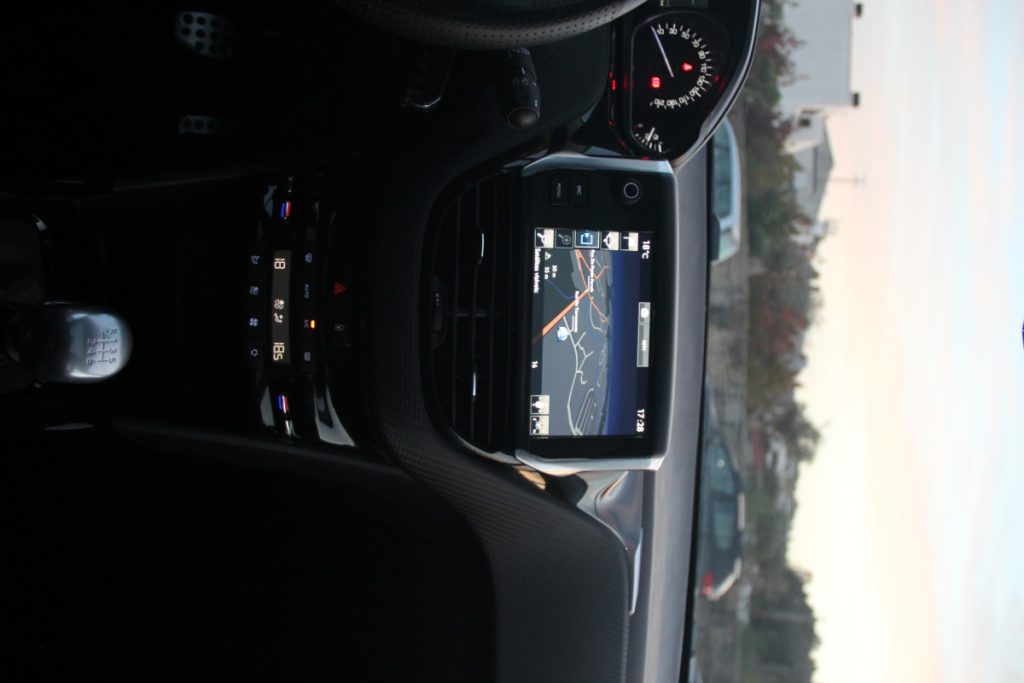 Peugeot 2008 1.2 PureTech /130cv/ CROSSWAY – foto 11