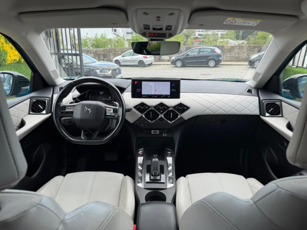 DS3 1.2 PureTech 130cv /EAT8/ Grand CHIC RIVOLI – foto 10