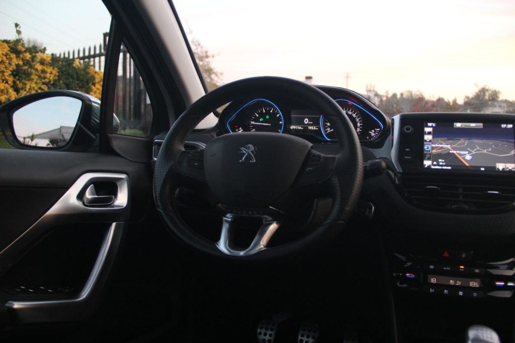 Peugeot 2008 1.2 PureTech /130cv/ CROSSWAY – foto 12