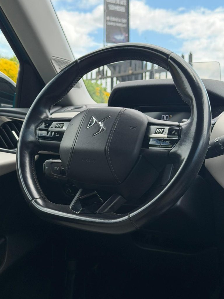 DS3 1.2 PureTech 130cv /EAT8/ Grand CHIC RIVOLI – foto 11