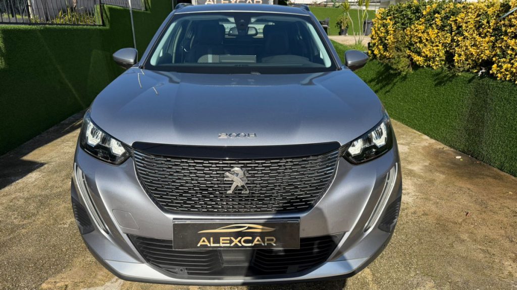 Peugeot 2008 1.2 PureTech / ALLURE – foto 2