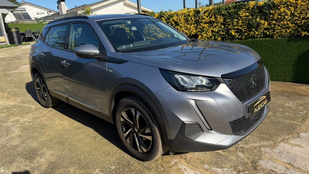 Peugeot 2008 1.2 PureTech / ALLURE – foto 3