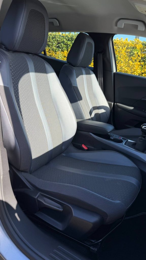 Peugeot 2008 1.2 PureTech / ALLURE – foto 6