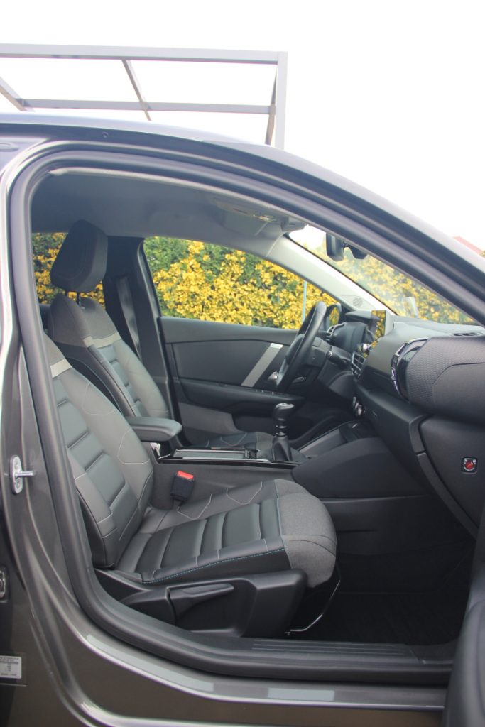 Citroen C4 1.2 PureTech /130cv/ SHINE – foto 6