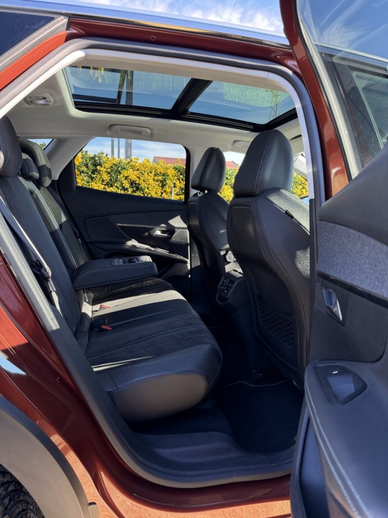 Peugeot 3008 1.2 PureTech /130cv/ CROSSWAY – foto 8