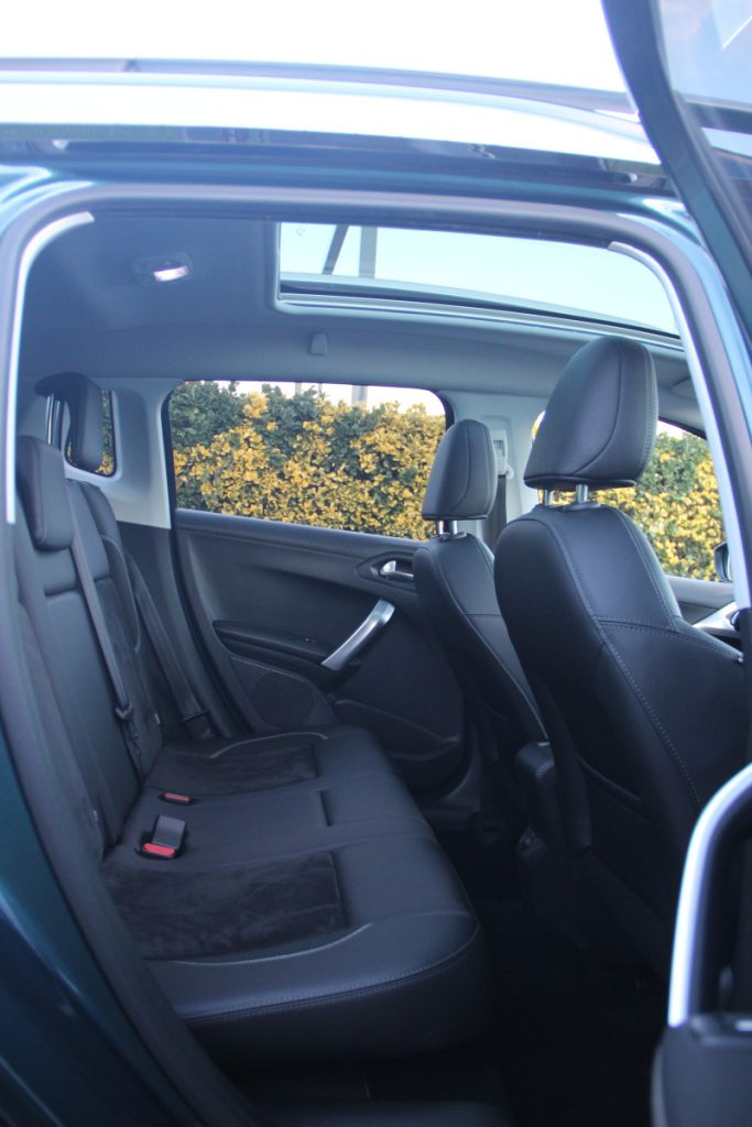 Peugeot 2008 1.2 PureTech /110cv/ EAT6 / Crossway – foto 7