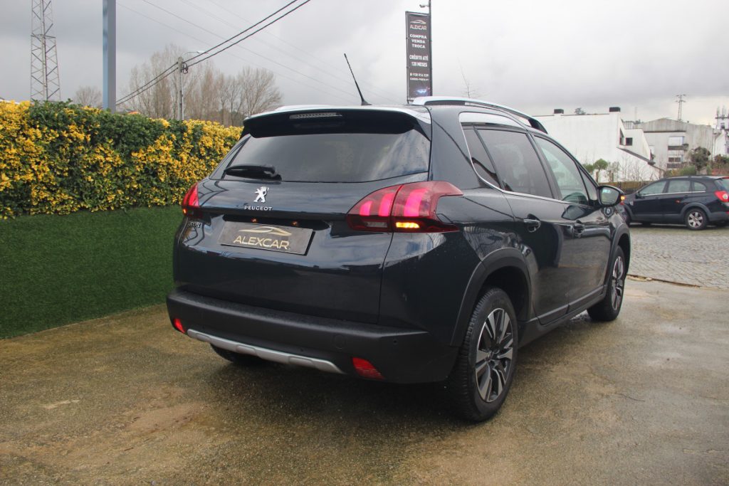 Peugeot 2008 1.2 PureTech /130cv/ ALLURE – foto 4