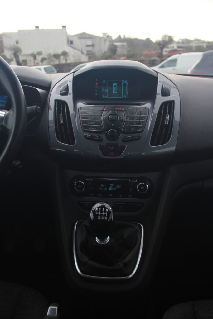 FORD Tourneo Connect 1.5 TDCi /120cv/ TITANIUM – foto 11