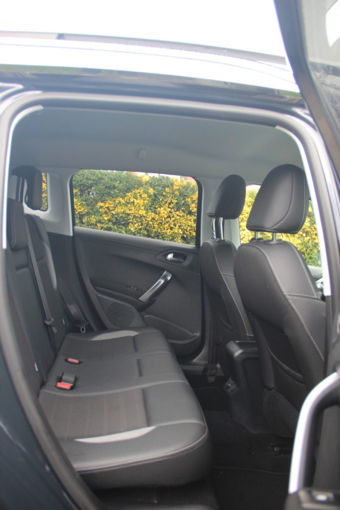 Peugeot 2008 1.2 PureTech /130cv/ ALLURE – foto 7