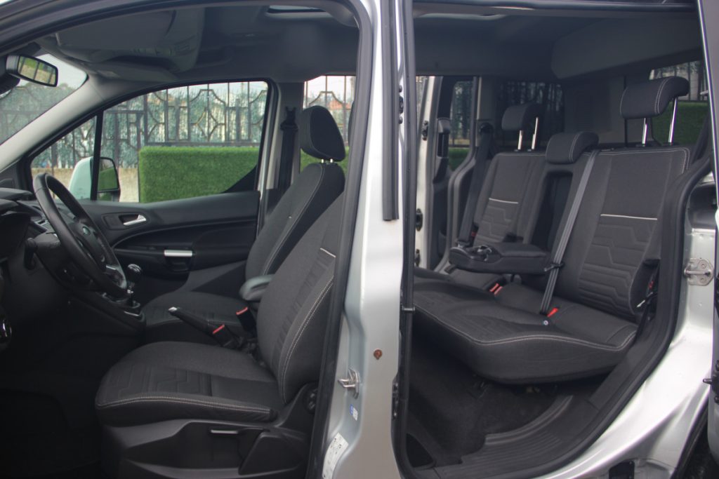 FORD Tourneo Connect 1.5 TDCi /120cv/ TITANIUM – foto 7