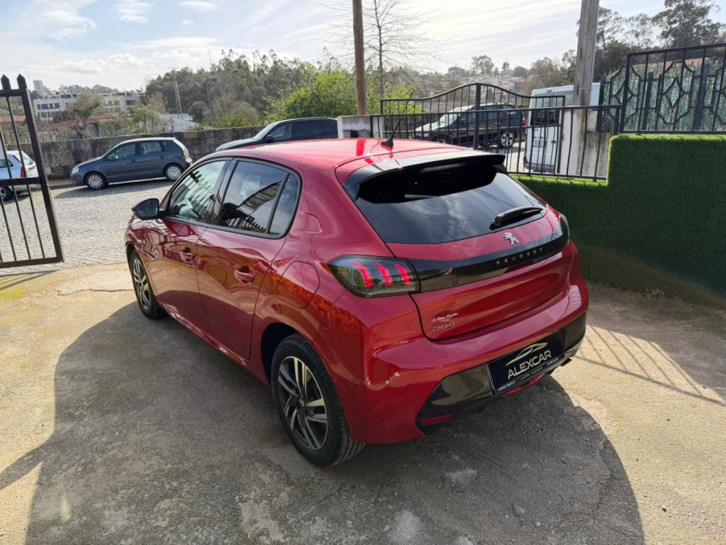 Peugeot 208 1.2 PureTech / ALLURE / – foto 14