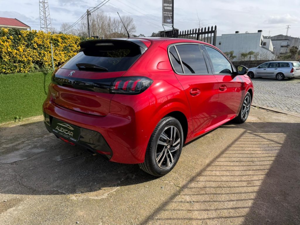 Peugeot 208 1.2 PureTech / ALLURE / – foto 3
