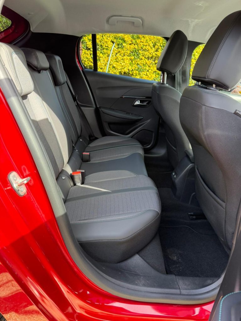 Peugeot 208 1.2 PureTech / ALLURE / – foto 6