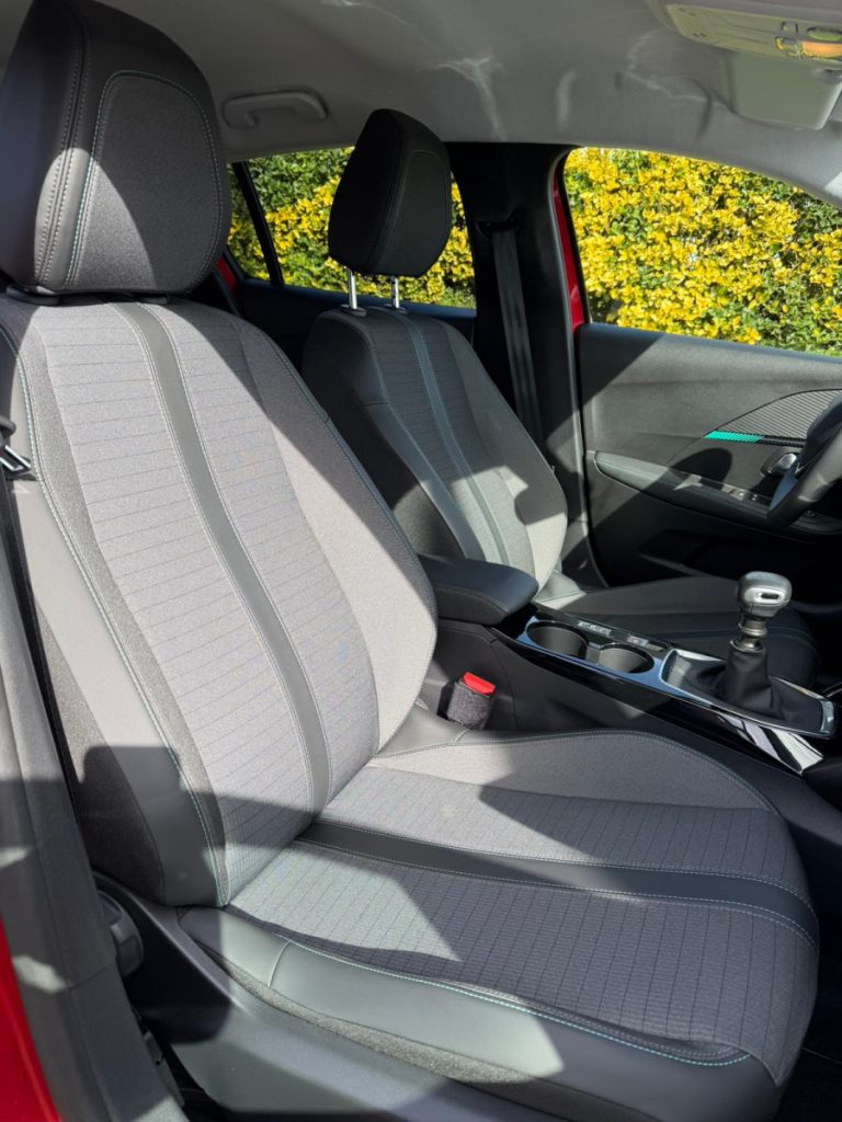 Peugeot 208 1.2 PureTech / ALLURE / – foto 7