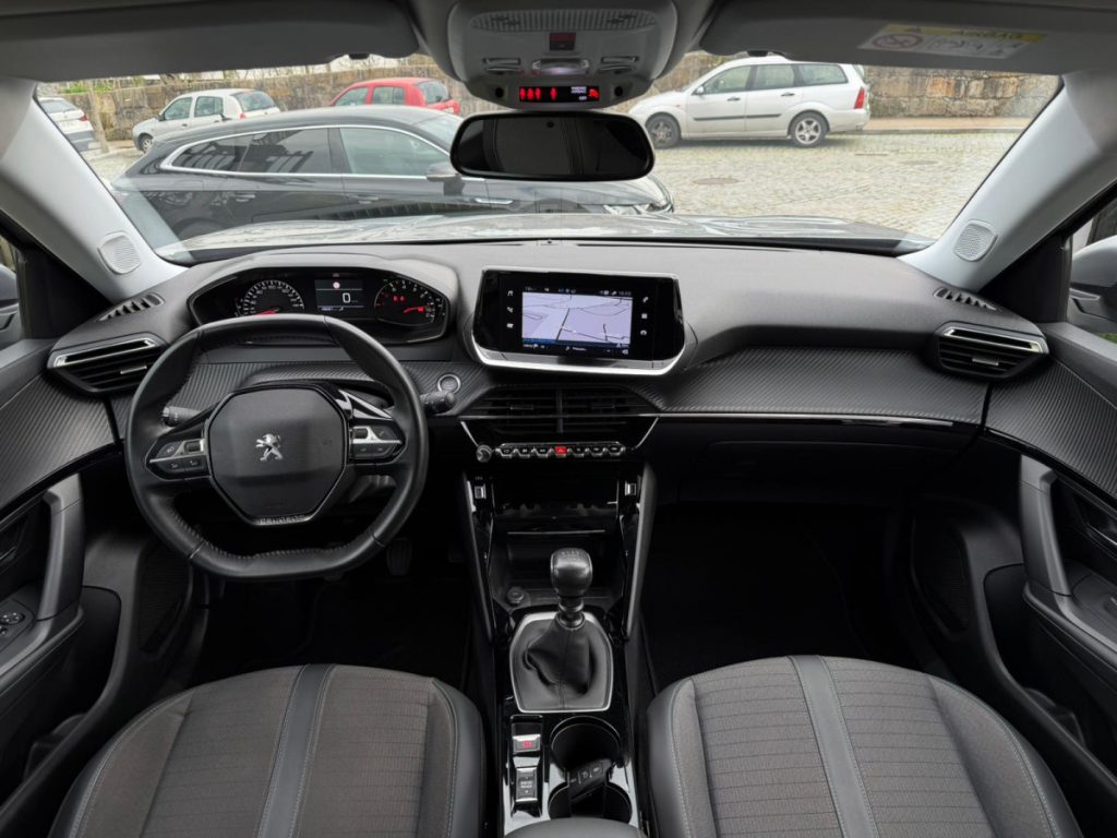 Peugeot 2008 1.2 PureTech / ALLURE – foto 11