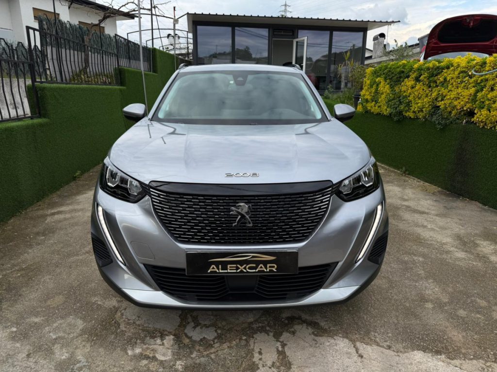 Peugeot 2008 1.2 PureTech / ALLURE – foto 2