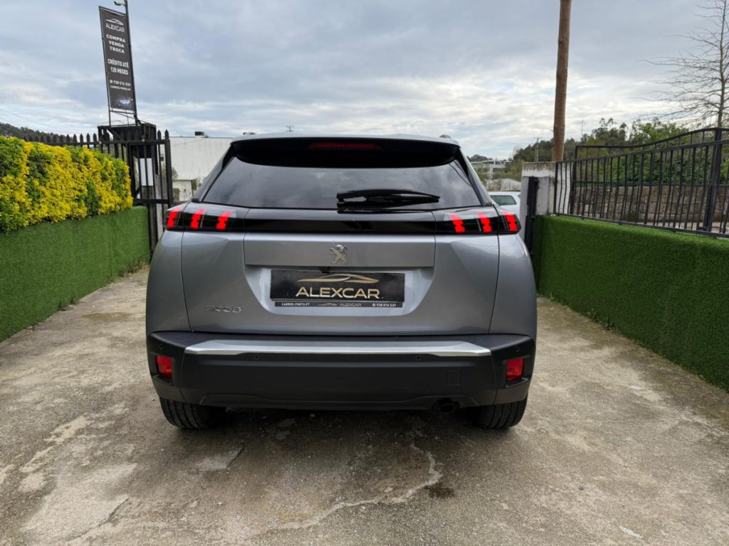 Peugeot 2008 1.2 PureTech / ALLURE – foto 5