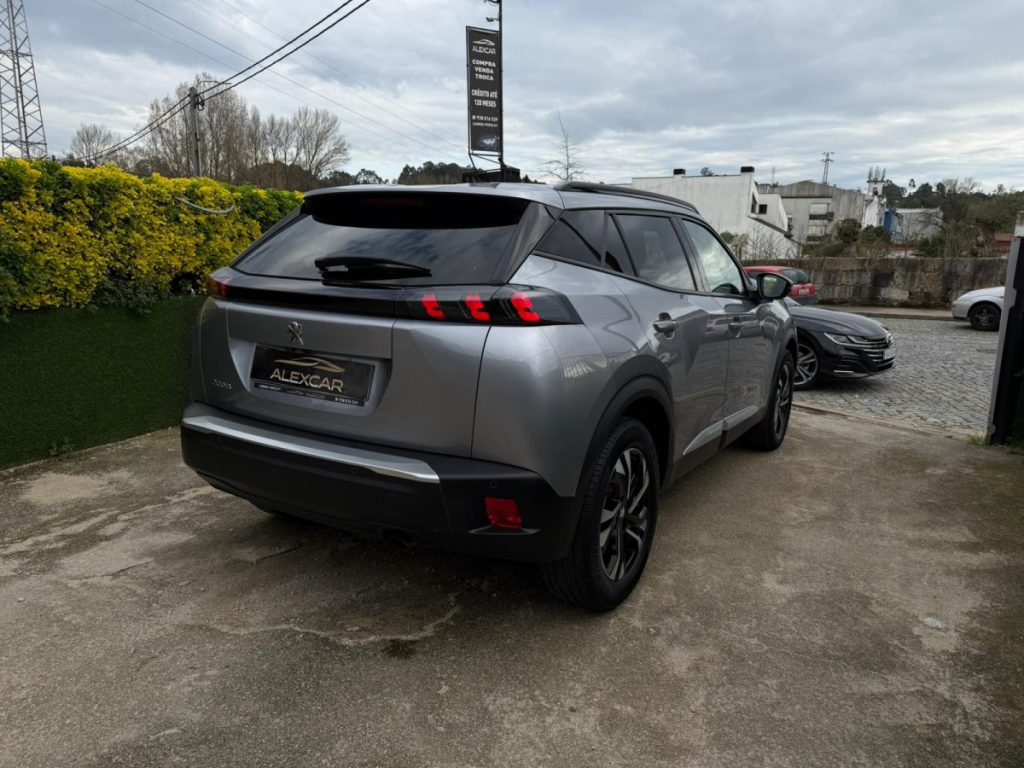 Peugeot 2008 1.2 PureTech / ALLURE – foto 6