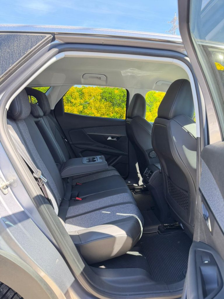 Peugeot 3008 1.2 PureTech /130cv/ EAT8/ ALLURE – foto 7