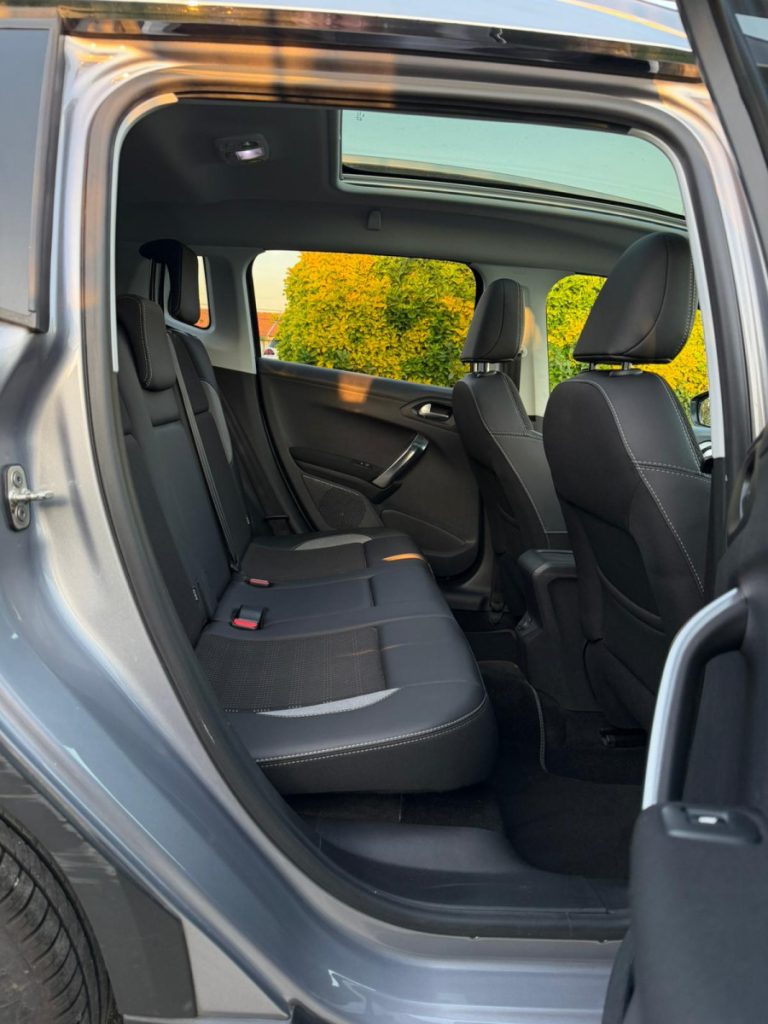 Peugeot 2008 1.2 PureTech /110cv/ ALLURE – foto 8
