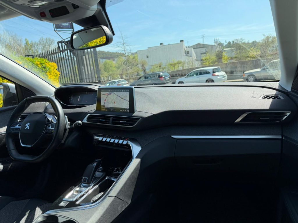 Peugeot 3008 1.2 PureTech /130cv/ EAT8/ ALLURE – foto 9