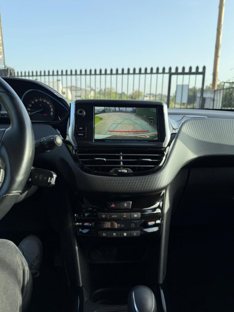 Peugeot 2008 1.2 PureTech /130cv/ EAT6 / ALLURE – foto 10