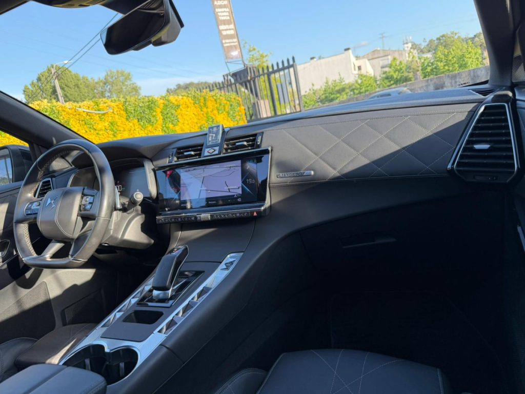 DS7 1.6 E-TENSE /225cv/ PlugIn / – foto 12