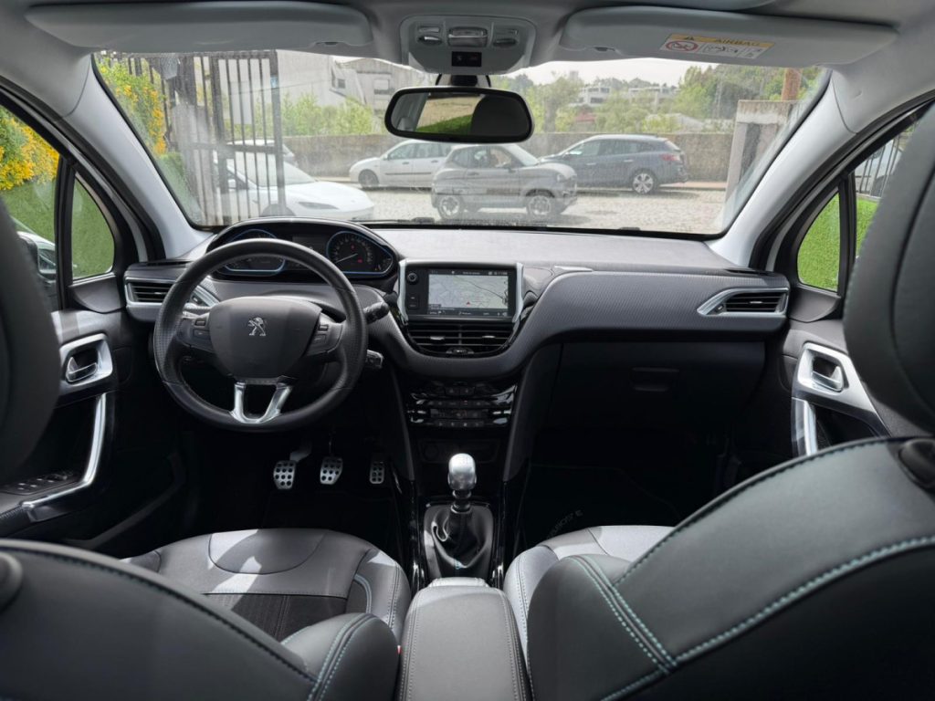 Peugeot 2008 1.2 PureTech /130cv/ CROSSWAY – foto 11