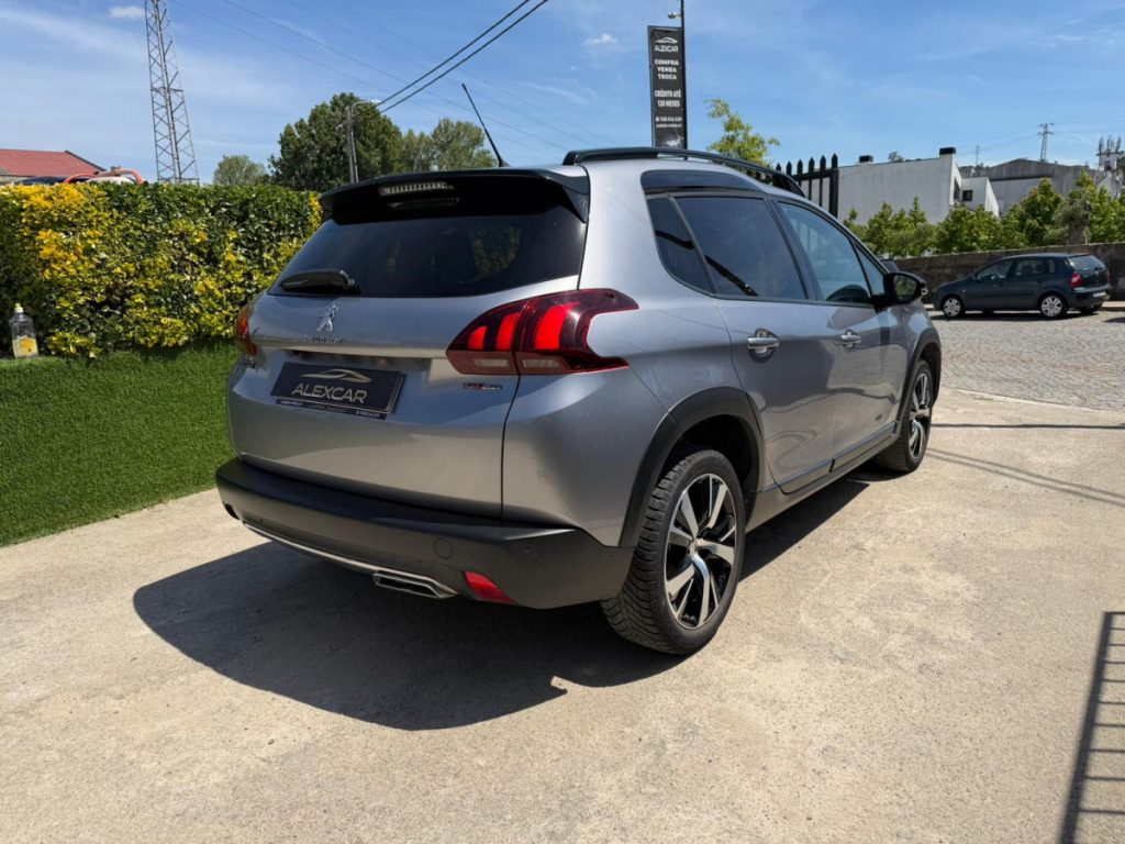 Peugeot 2008 1.2 PureTech /110cv/ GT LINE – foto 4