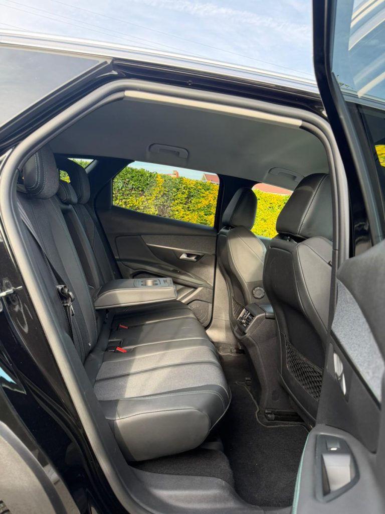 Peugeot 3008 1.2 PureTech /130cv/ ALLURE / EAT8 – foto 8