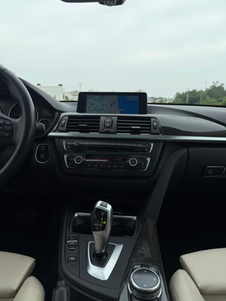 BMW 320i Gran Turismo /184cv/ cx.auto – foto 11