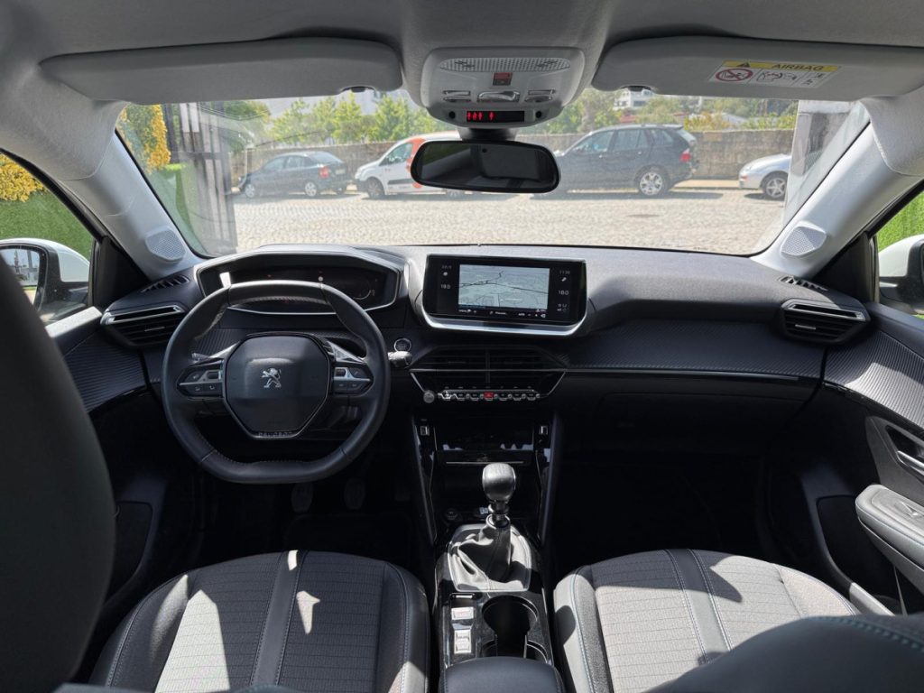 Peugeot 208 1.2 PureTech / ALLURE – foto 9