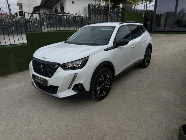 Peugeot 2008 1.2 PureTech /130cv/EAT8/ ROADTRIP