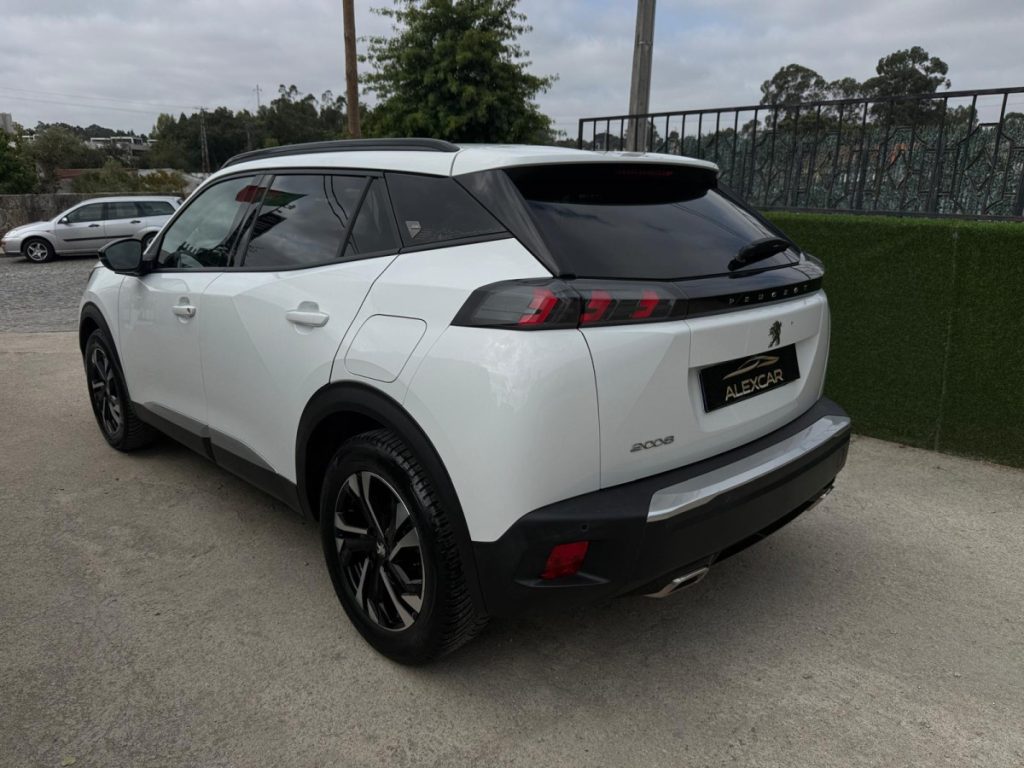 Peugeot 2008 1.2 PureTech /130cv/EAT8/ ROADTRIP – foto 6