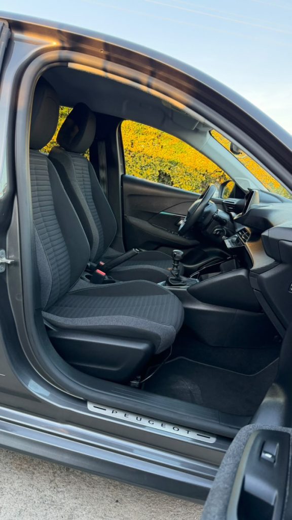 Peugeot 208 1.2 PureTech /100cv/ STYLE – foto 7
