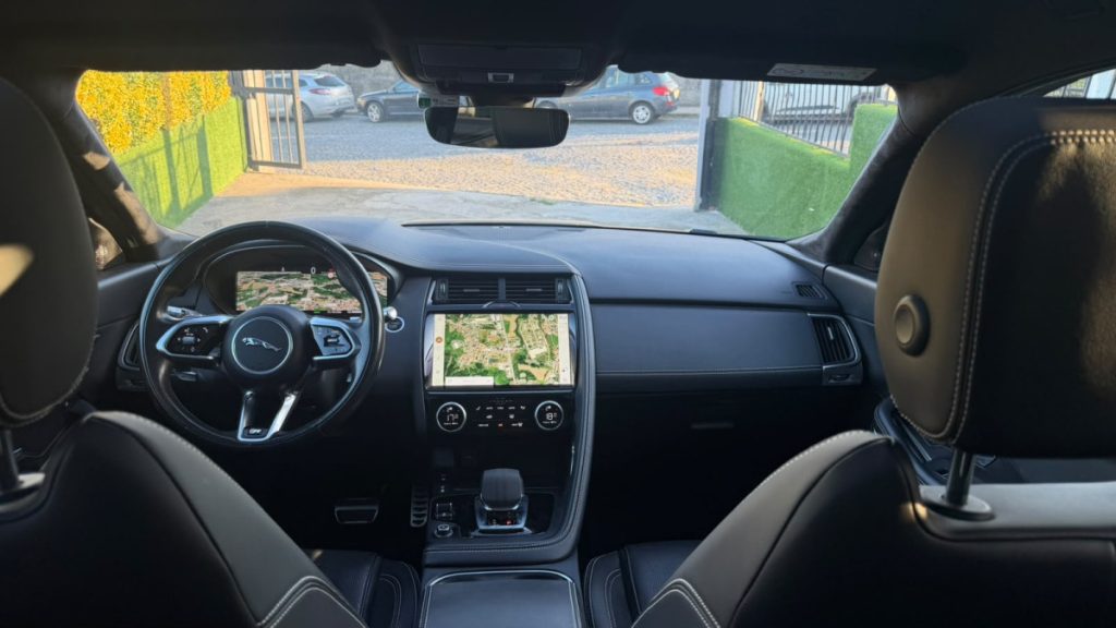 JAGUAR E-Pace P300E / Plugin / R-Dynamic / 1.5 de 300cv ! – foto 10