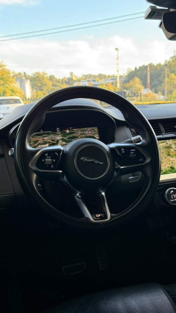 JAGUAR E-Pace P300E / Plugin / R-Dynamic / 1.5 de 300cv ! – foto 13