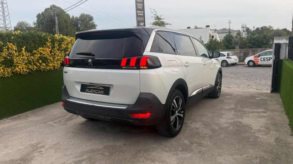 Peugeot 5008 1.5 BlueHdi /130cv/ ALLURE / Cx. Automática – foto 4