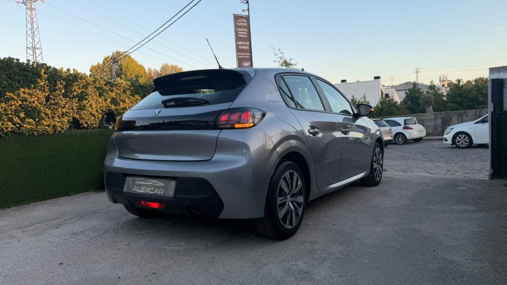 Peugeot 208 1.2 PureTech /100cv/ IVA dedutível – foto 4