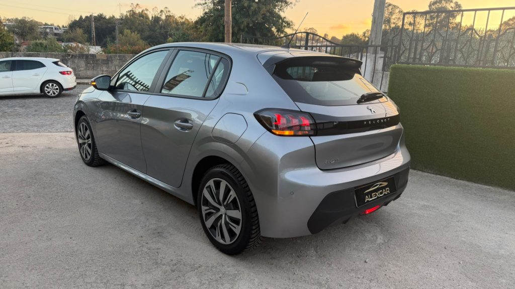 Peugeot 208 1.2 PureTech /100cv/ IVA dedutível – foto 5