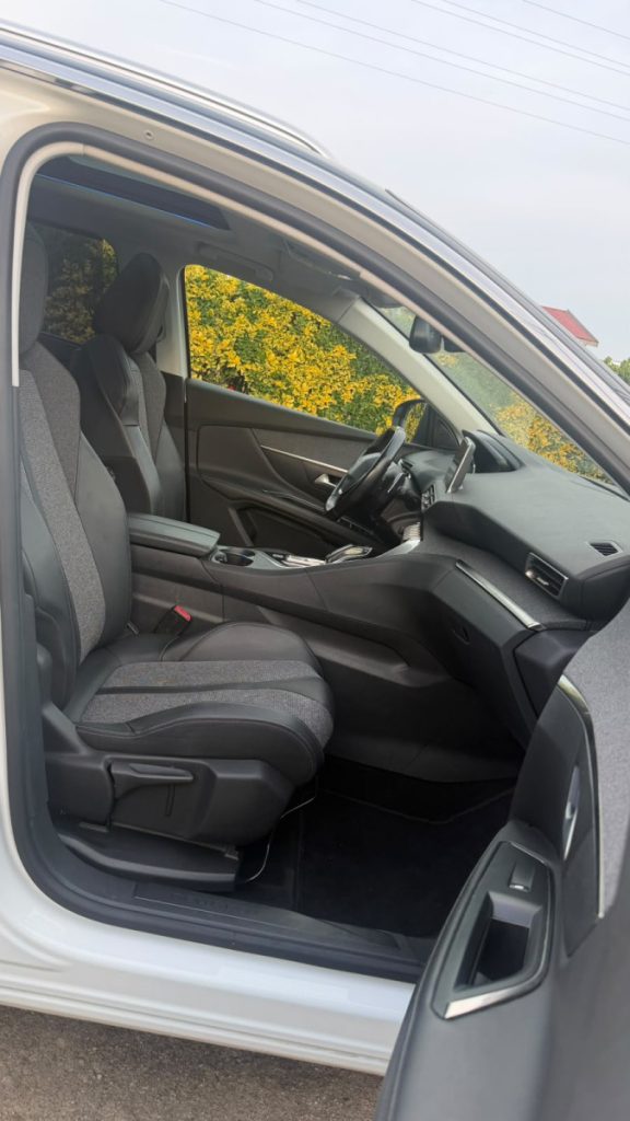 Peugeot 5008 1.5 BlueHdi /130cv/ ALLURE / Cx. Automática – foto 6