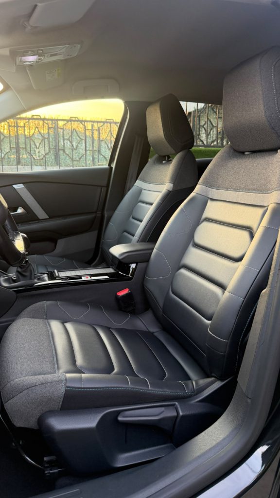 Citroen C4 1.2 PureTech /130cv/ SHINE – foto 6
