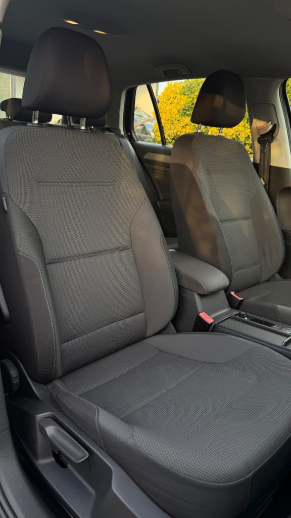 VW GOLF 1.6 TDi / BlueMotion – foto 6