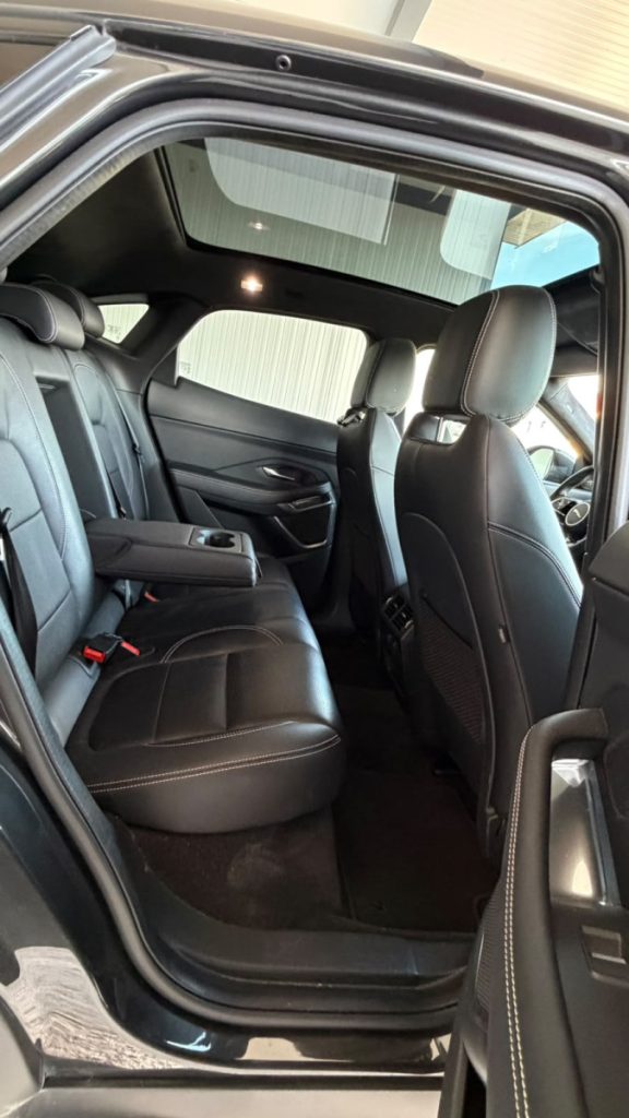 JAGUAR E-Pace P300E / Plugin / R-Dynamic / 1.5 de 300cv ! – foto 7